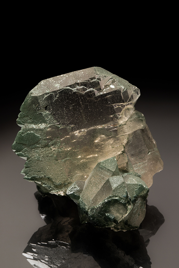 Quartz Gwindel with Chlorite Coating