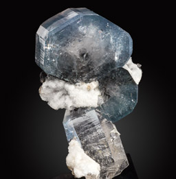 Fluorapatite, Quartz